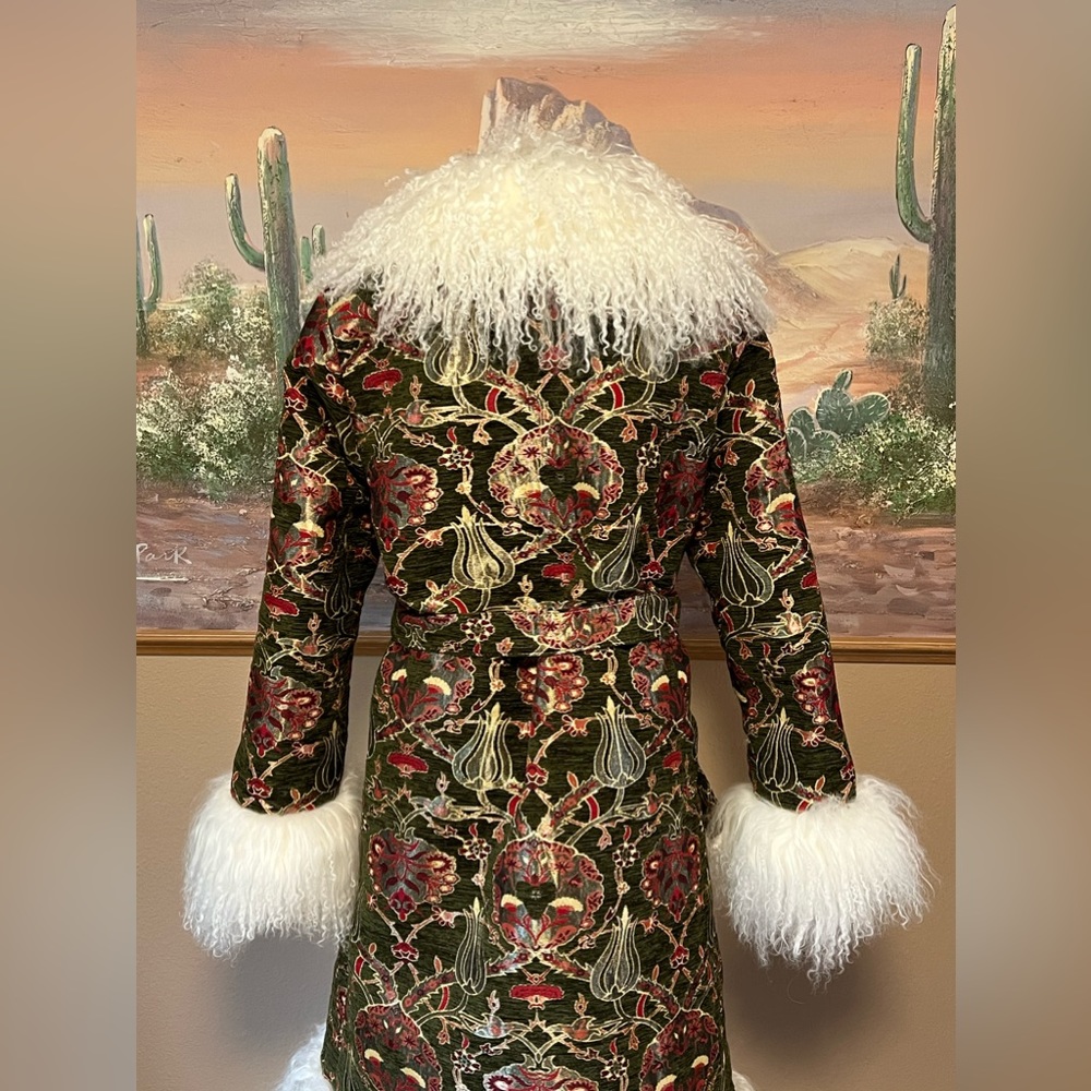 BESPOKE PENNYLANE GENUINE MONGOLIAN LAMB TAPESTRY COAT - Picture 5 of 10
